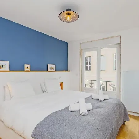 Luxury Smart Flat W/ River Views Lisbon