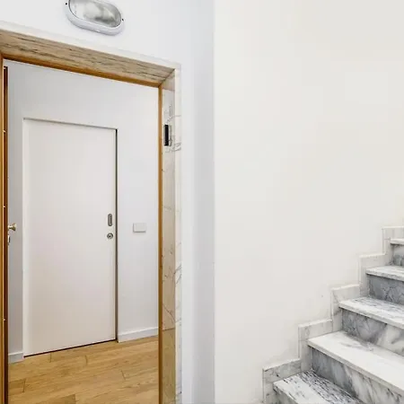 Apartment Luxury Smart Flat W/ River Views *
