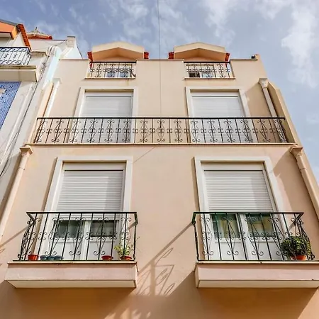 Luxury Smart Flat W/ River Views