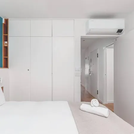 아파트 Smart Flat River Views & Ntflix By Homeful Homes