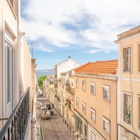 Daire Smart Flat River Views & Ntflix By Homeful Homes